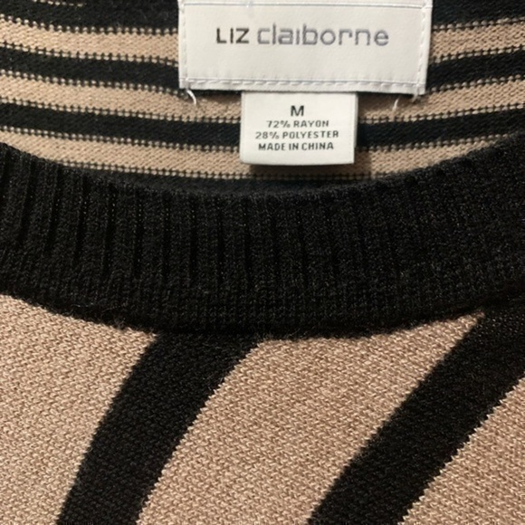 Liz Claiborne sweater tan & black - Picture 5 of 9